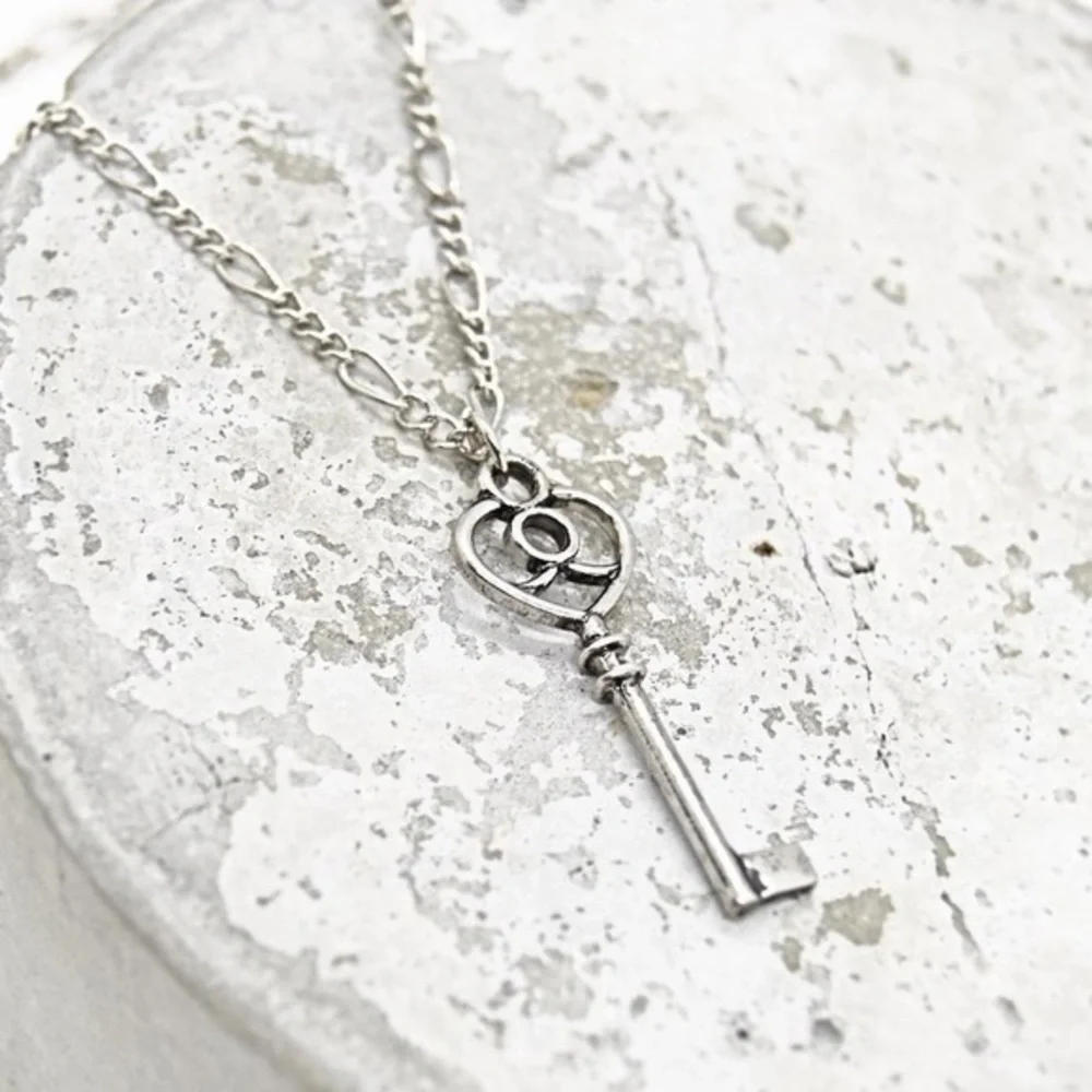 Regal Gothic Key Necklace